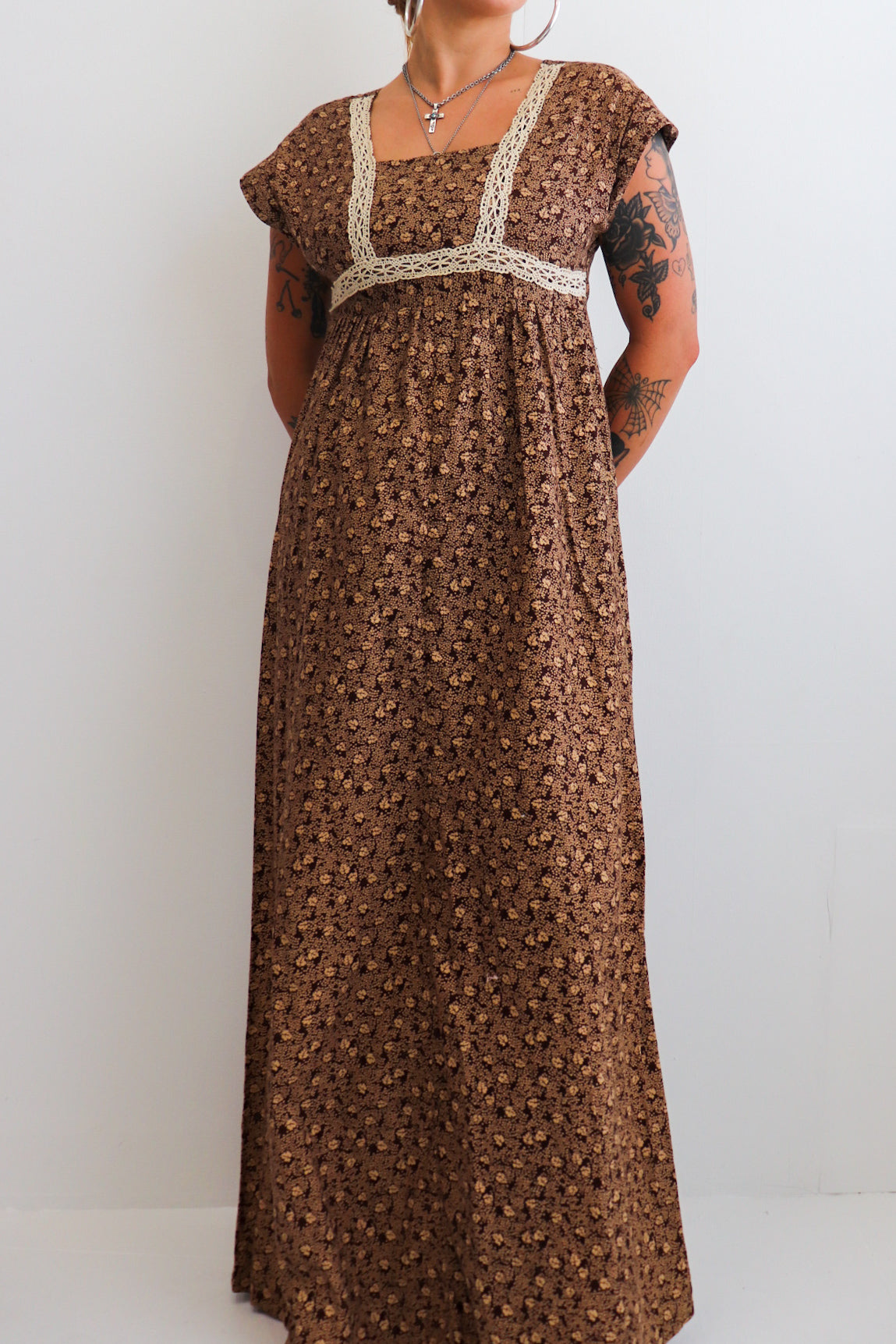70s Brown & Cream Summer Prairie