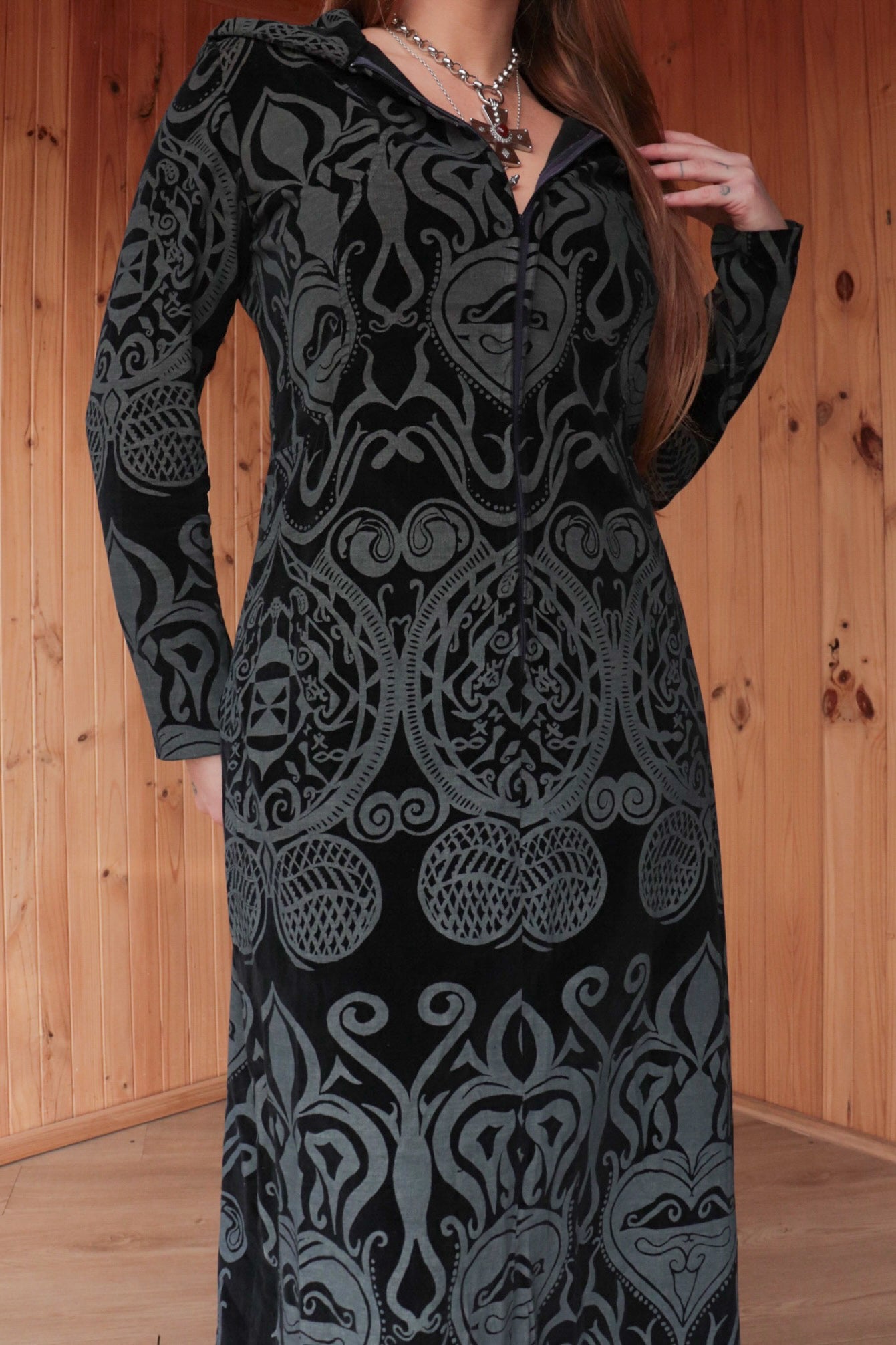 Henry Frans Black Gothic Maxi