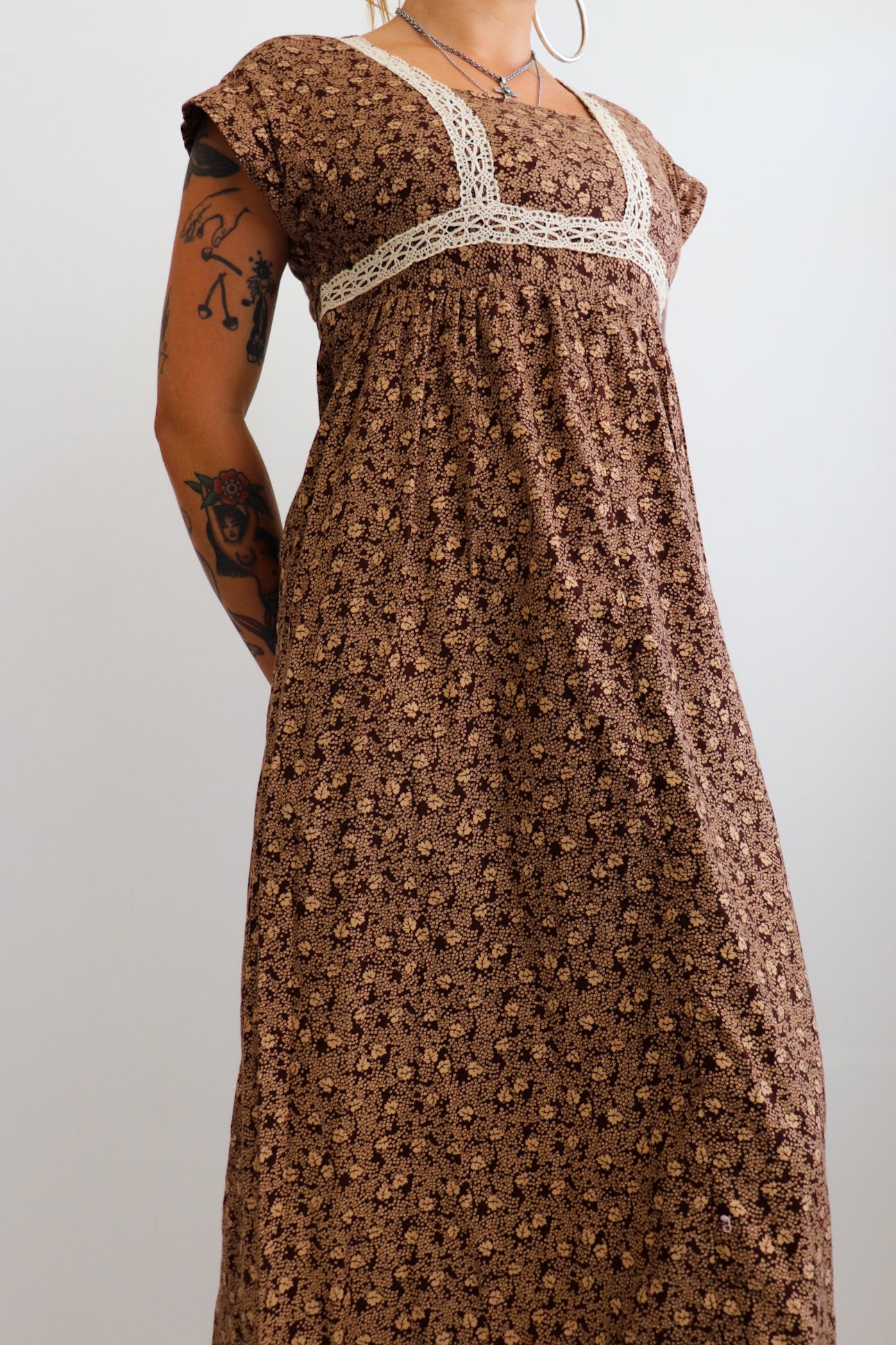 70s Brown & Cream Summer Prairie