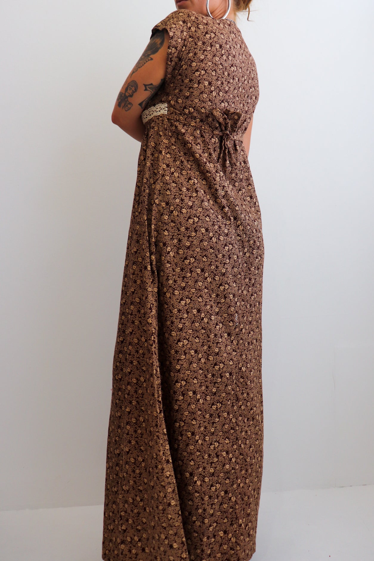 70s Brown & Cream Summer Prairie