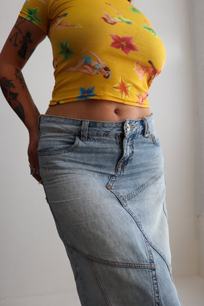 90s Yellow Pin-Up Girl Tee