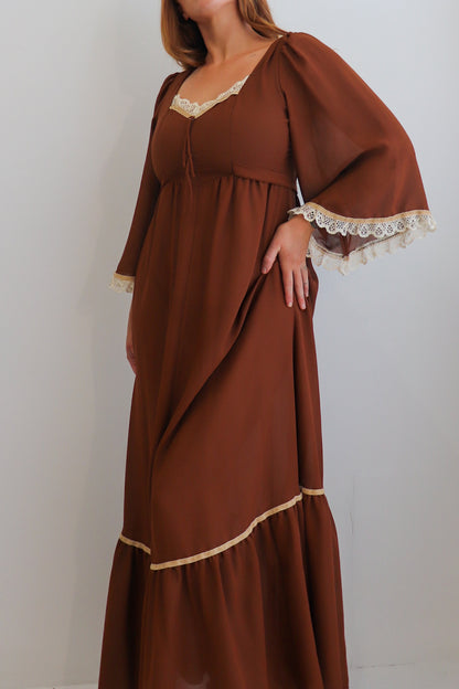 70s Brown Lace Trim Prairie