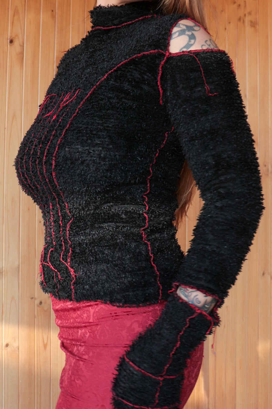 90s Fluffy Black Long Sleeve